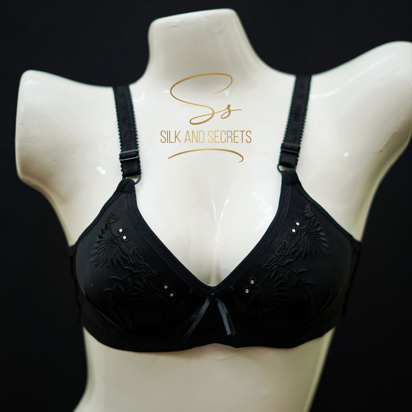 Elegant Embroidered Push-Up Single Padded Non-Wired Bra